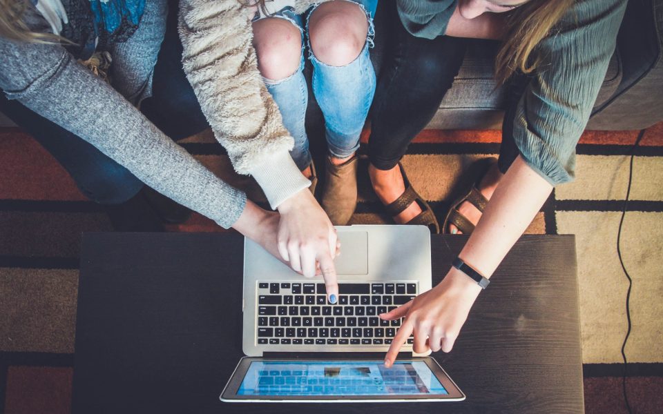 Retention Management: 3 Hacks, damit Mitarbeitende bleiben