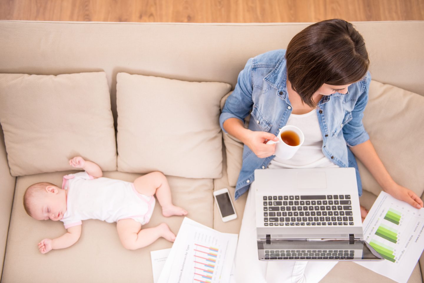 Homeoffice-Rückgang: Warum Mütter unter der Präsenzpflicht in Unternehmen leiden