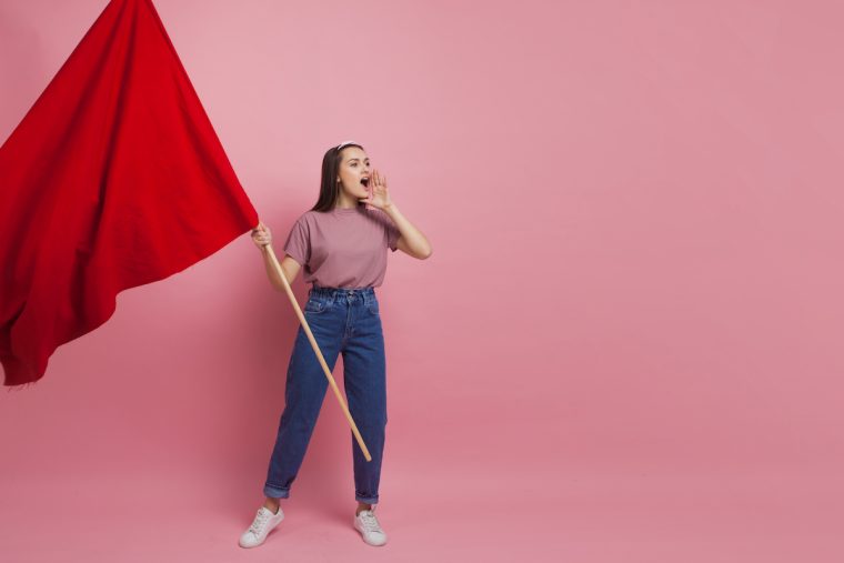 10 Red-Flags im Alltag: Was Menschen sofort unsympathisch macht