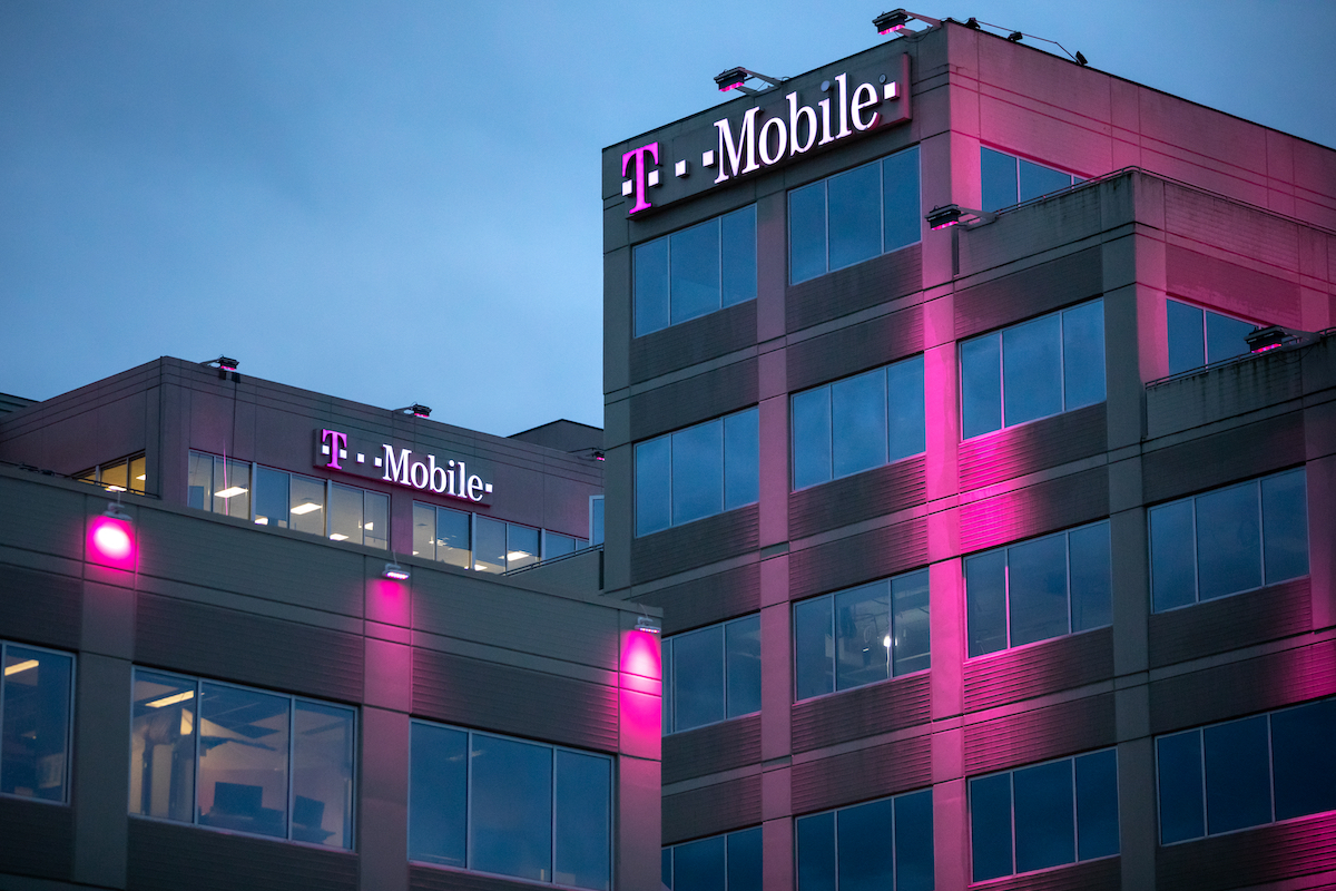 T-Mobile-Mitarbeiter klaut Nacktfotos von Kundin