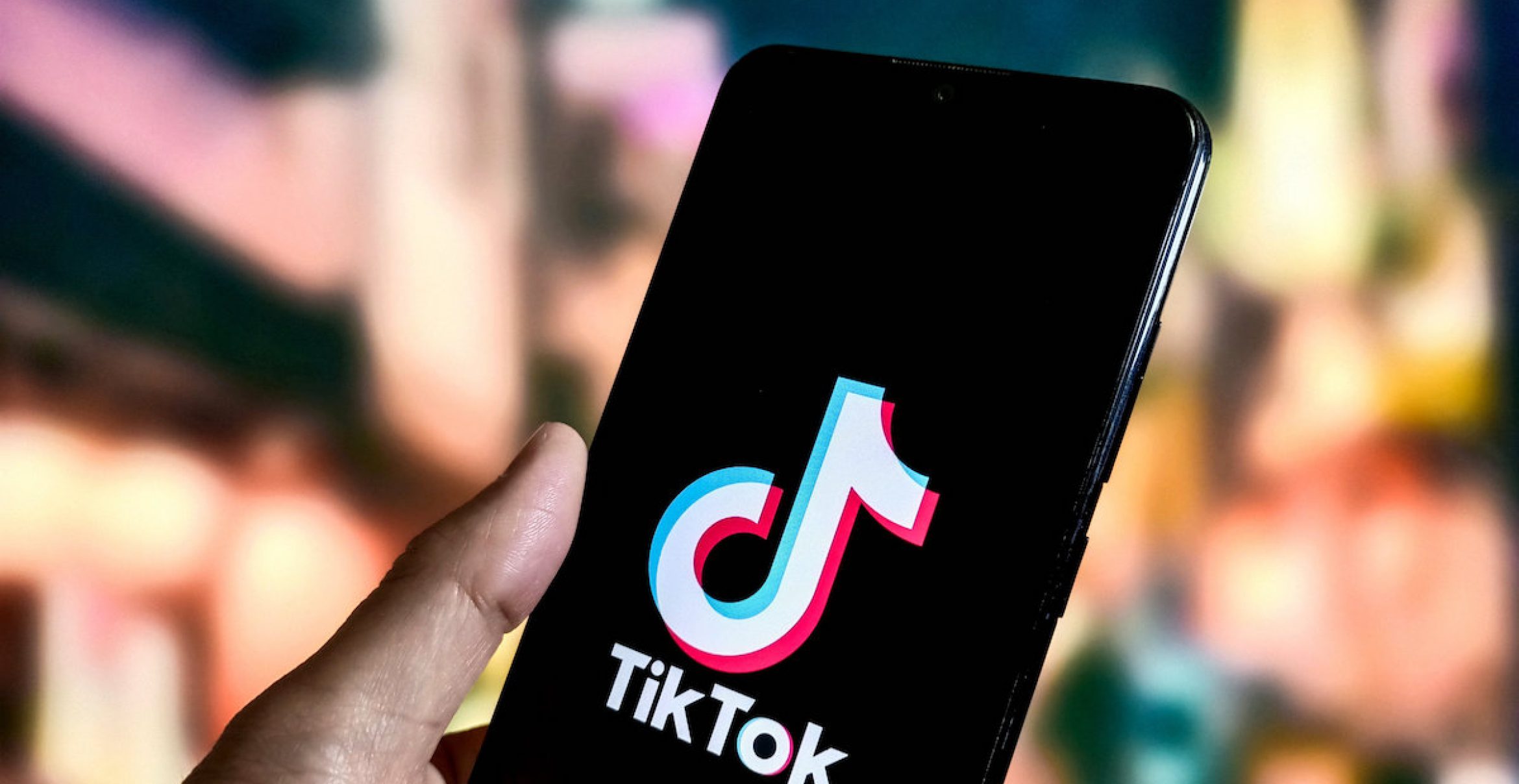TikTok enthüllt KI-Avatare und Dubbing-Tool: Revolution im Marketing!