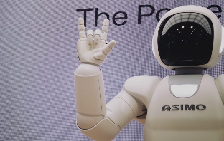 Die Zukunft der Arbeit im Zeitalter von Robotik und KI