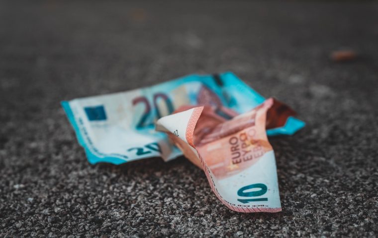 Studie zeigt: Erhöhung des Mindestlohns gleicht Inflation aus