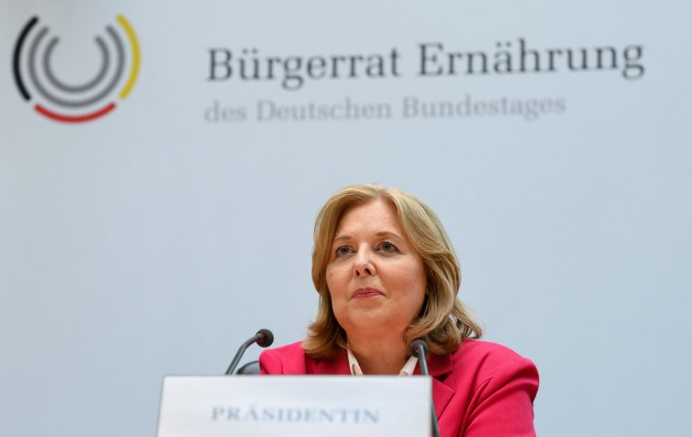 Rentenreform: Merz & Bas beschwören Gesamtkunstwerk – SPD schärft schon die Messer