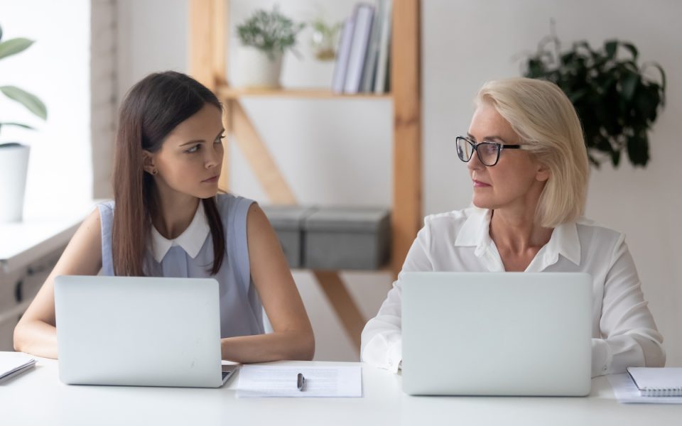 Generationenkonflikt? Wie Boomer, Gen Z und Millennials zusammenarbeiten können