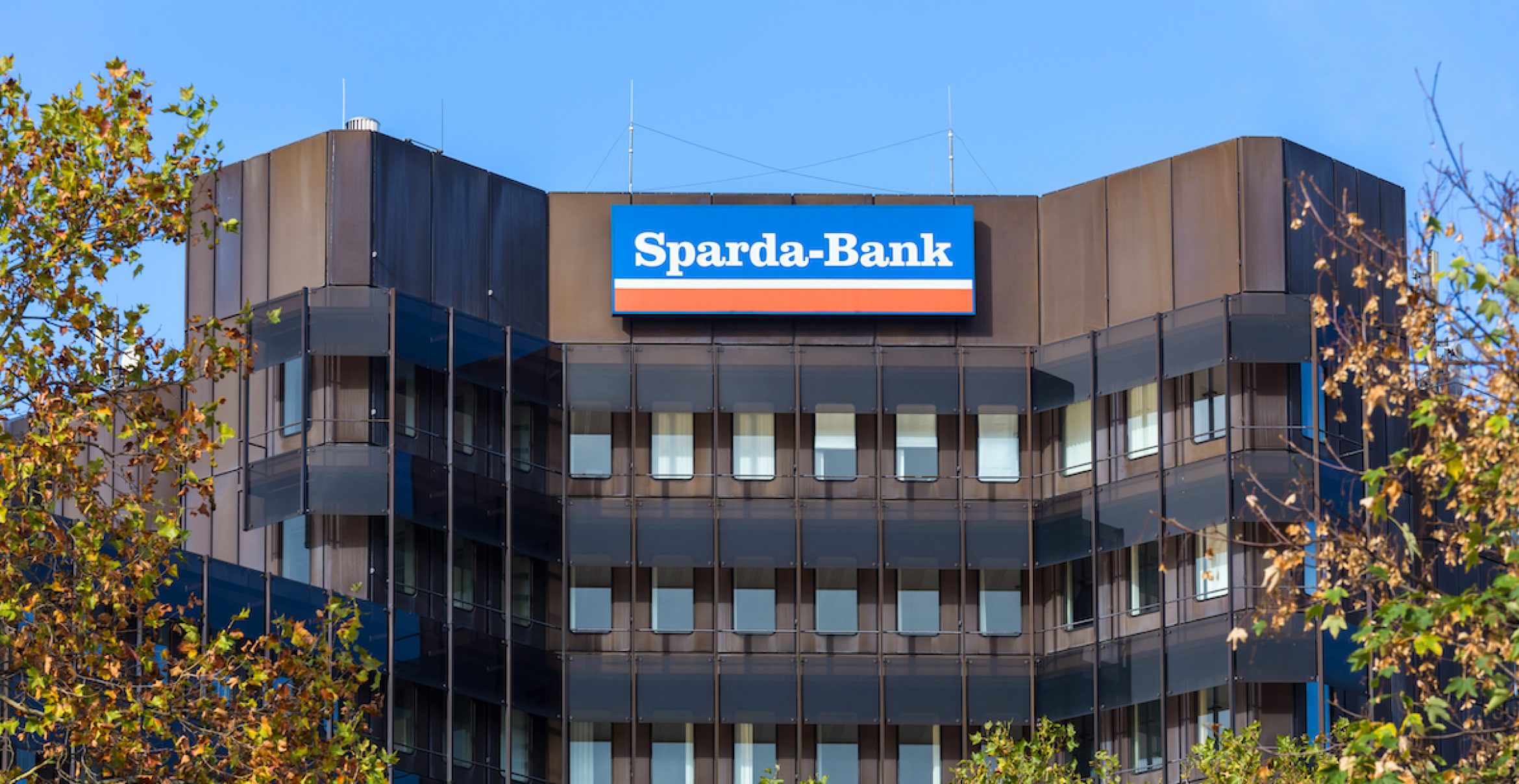 Vorreiter im Finanzwesen: Sparda-Bank führt Homeoffice und 35-Stunden-Woche ein