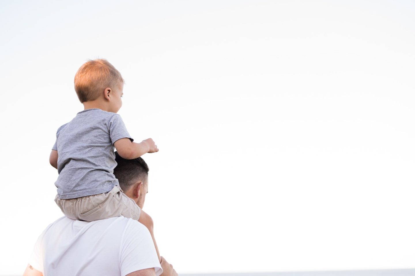 Erstes DAX40-Unternehmen: Henkel führt 8 Wochen bezahlte Elternzeit für Väter ein