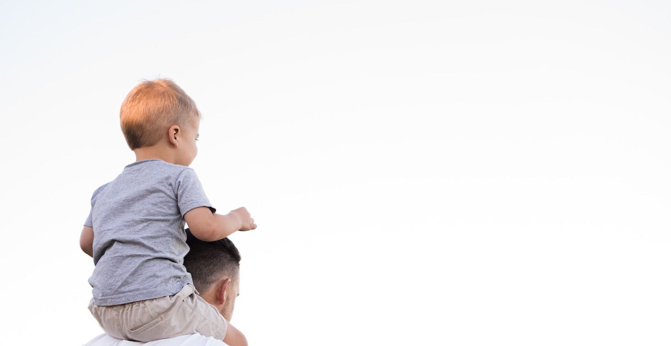 Erstes DAX40-Unternehmen: Henkel führt 8 Wochen bezahlte Elternzeit für Väter ein