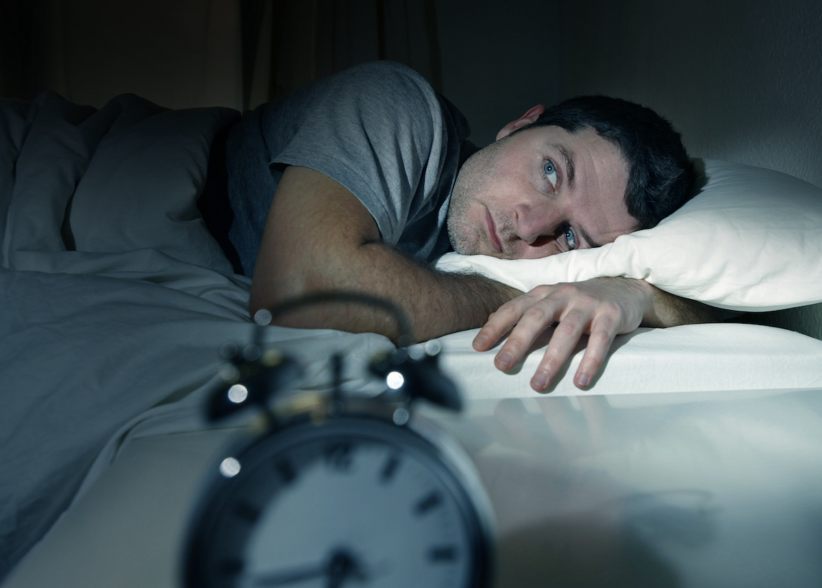 眠りにつくことが困難になるとき：就寝時間の先延ばしへの復讐について説明する