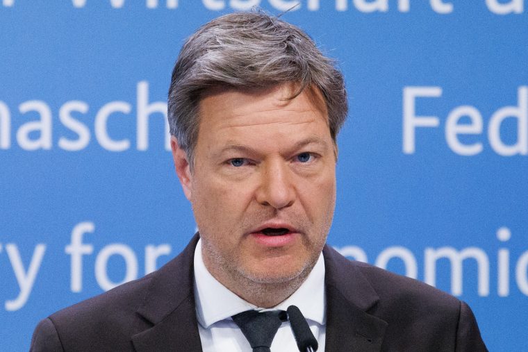 Wieso Habecks „Gas-weg-Entwurf“ dieses Land ab sofort lähmt