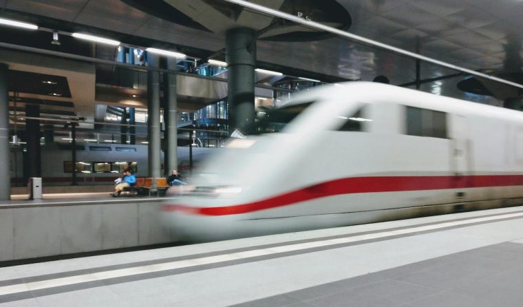 Deutschland verpasst gerade seinen eigenen ICE: Warum 2026 die Stimmung dreht