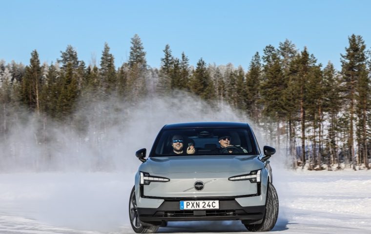 Schweden zwischen vier Rädern: Meine erste Testfahrt in einem E-Auto – dem Volvo EX 30