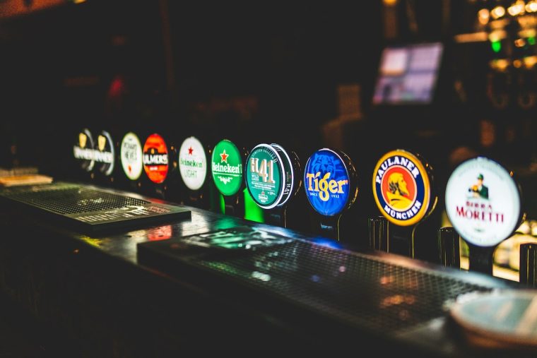 Irland macht Ernst: Wie man dort ab 2026 die Bürger vor Alkohol schützen will
