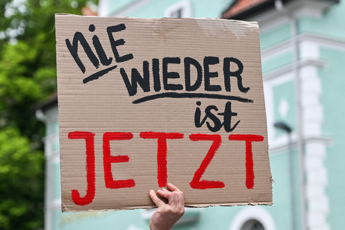 AfD-Existenzkrise: Ausschluss aller Abgeordneten aus der Fraktion beantragt
