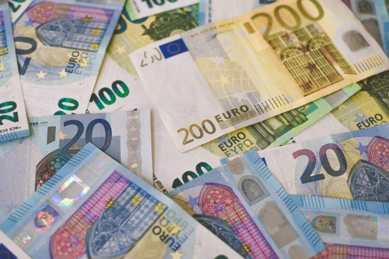„Wer mit diesem vielen Geld der Steuerzahler nicht auskommt, hat ein Problem mit seinen Ansprüchen“