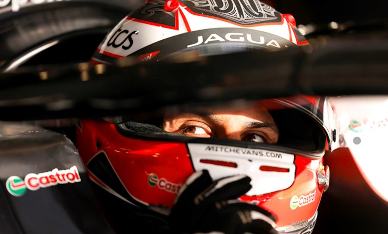 Jaguars elektrischer Aufschwung: Wie die Formel-E-Katze den Titanen der Autowelt die Rücklichter zeigt!