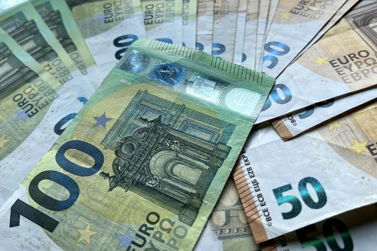 146 Milliarden Euro verbrannt – Deutschlands Bürokratie-Wahnsinn