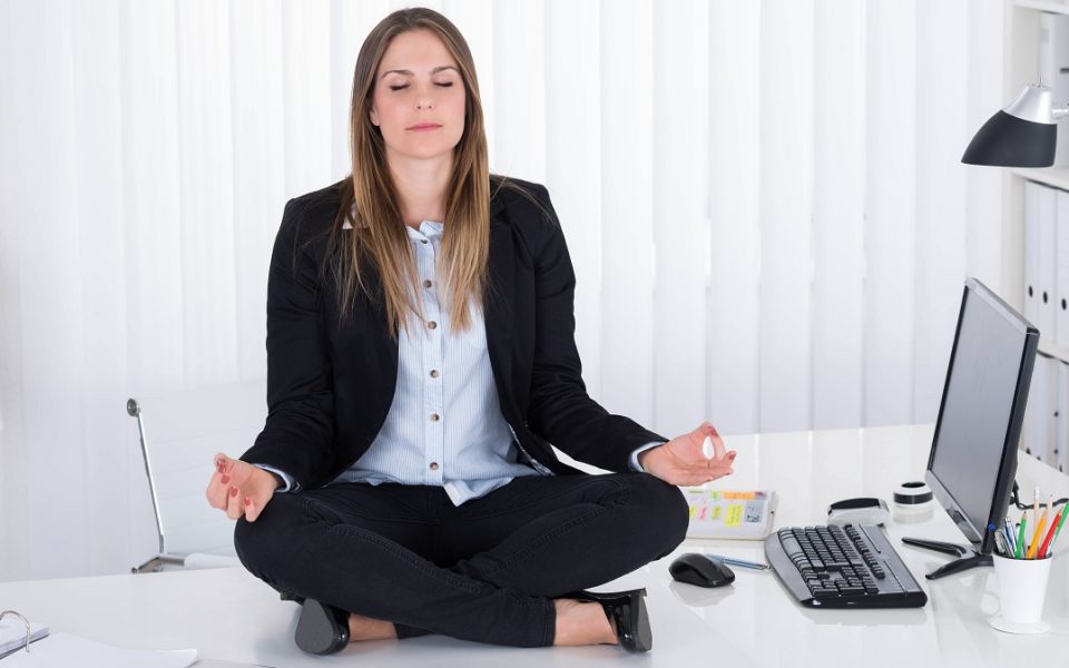 Yoga im Büro