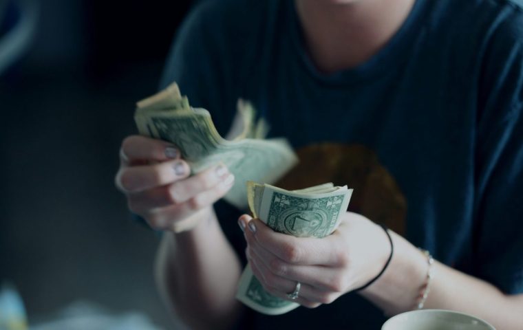 Mega-Erbe für Frauen steht bevor – dank „horizontalem Vermögenstransfer“