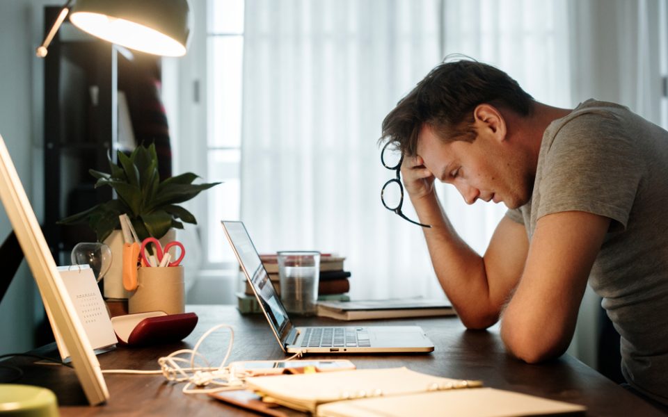 Das hilft gegen Einsamkeit am Arbeitsplatz