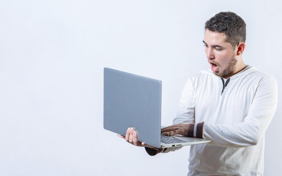 So verlängerst du die Lebensdauer deines Laptop-Akkus: Die größten Fehler und wie du sie vermeidest