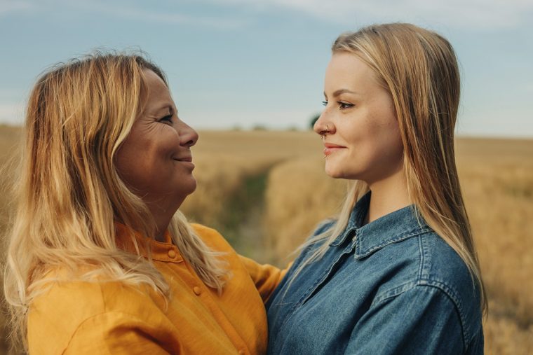 Boomer vs. Millennial-Eltern: In DIESER Sache unterscheiden sie sich