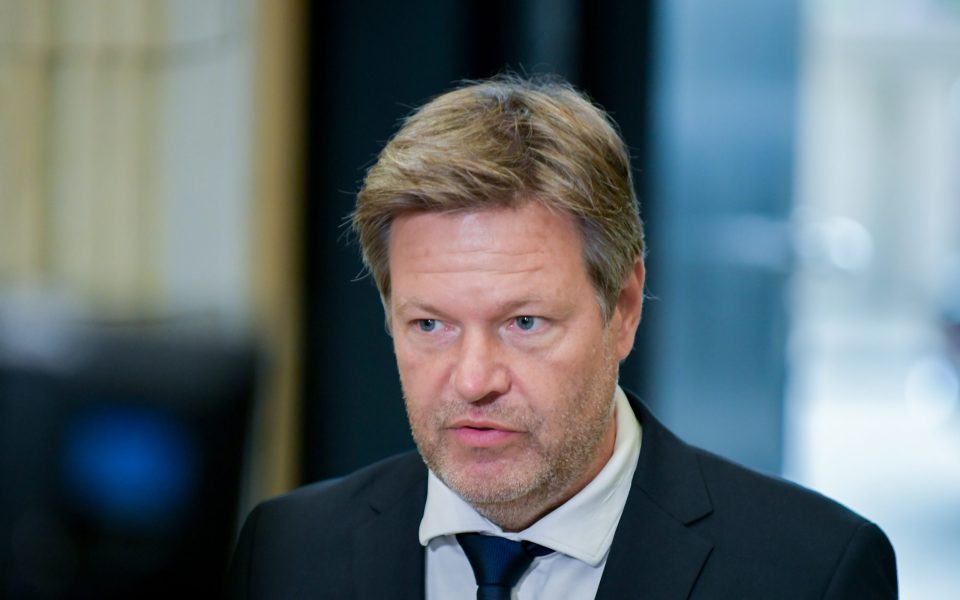 Robert Habeck lädt zum Autogipfel mit Verbänden und der Opposition