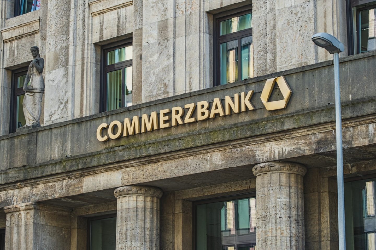 Unicredit ohne Plan: Commerzbank-Chefin Orlopp zerlegt Übernahme-Chaos