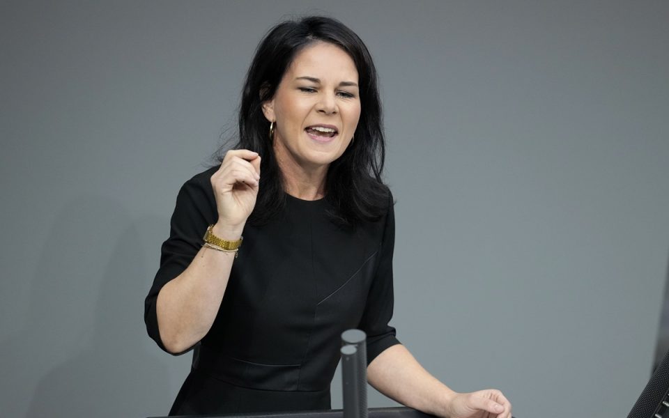 SO VIEL verdient Annalena Baerbock