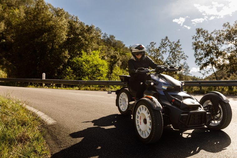 CAN-AM CANYON: Weihnachtswunsch mit Drei Rädern – Ein Roadtrip-Abendteuer für den Frühling