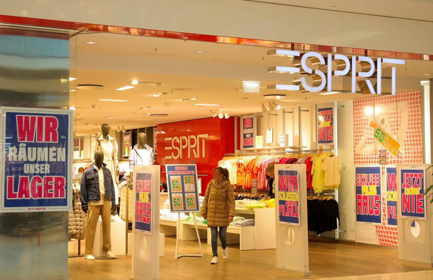 Deichmanns Esprit-Deal: Ein Schnäppchen oder riskantes Abenteuer?