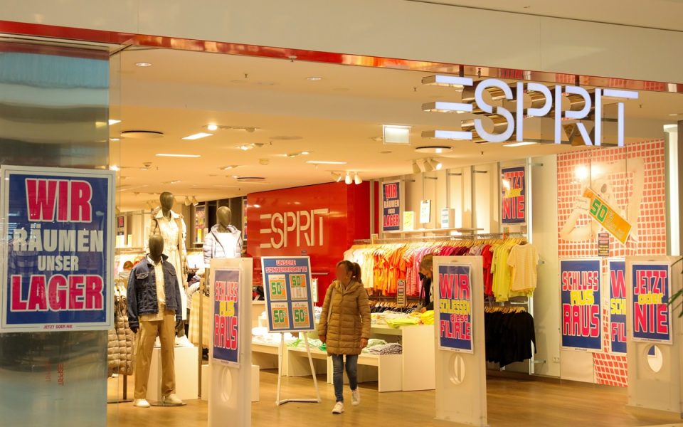 Deichmann übernimmt Esprit