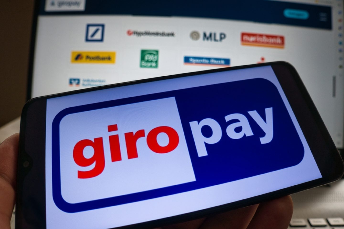 Giropay vor dem Aus: Paypal-Konkurrent Ende 2024 eingestellt