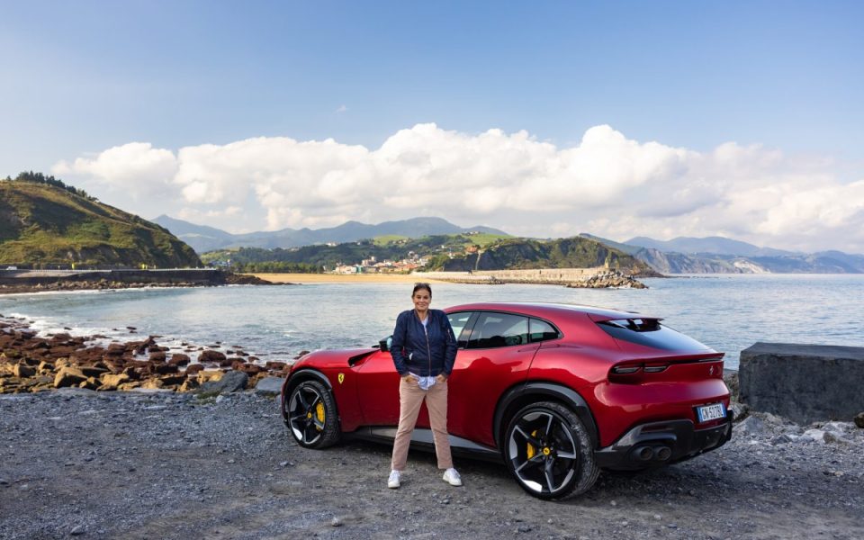 Mit dem Ferrari Purosangue von Bilbao nach Biarritz: Ein Roadtrip, der Geschichte schreibt