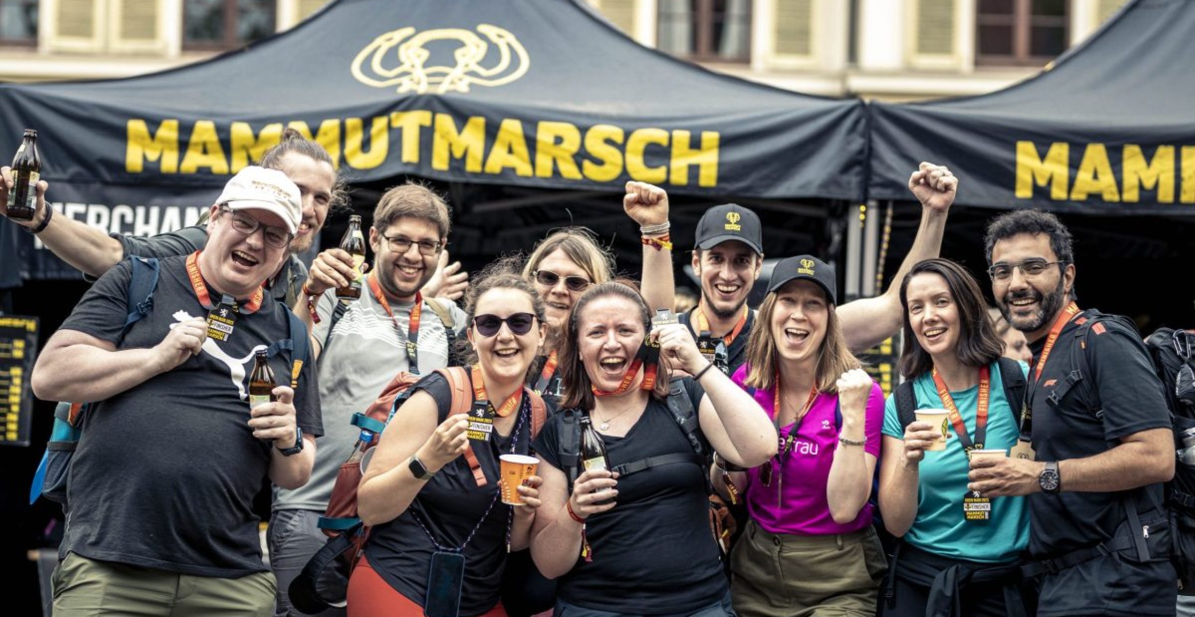Teambuilding, das verbindet: Warum Extremwanderungen die ultimative Herausforderung für Teams sind