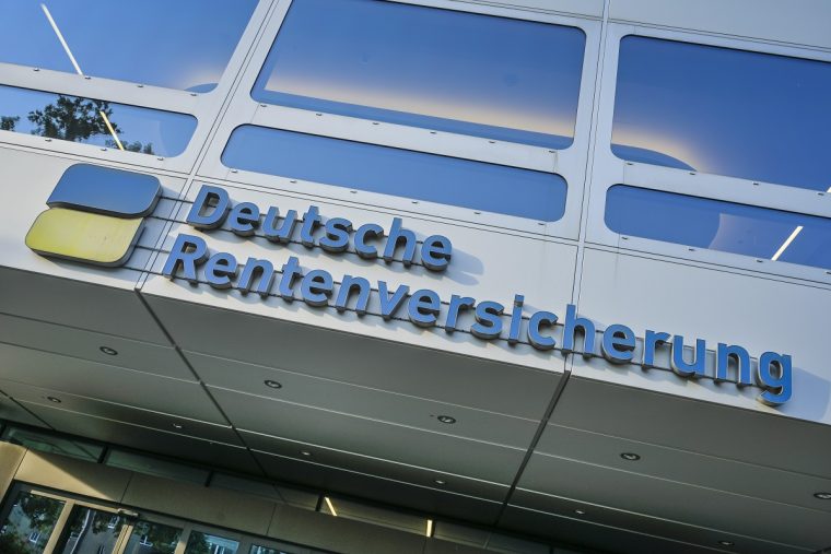 Steuerfalle Rente: Wer jetzt keine Erklärung abgibt, zahlt Monat für Monat