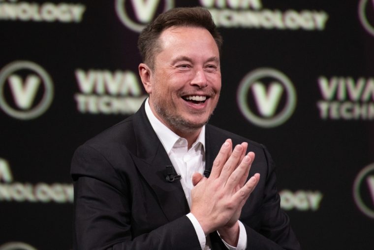 Musk macht die Bank platt: Wie X plötzlich zum Geldautomaten des Internets wird