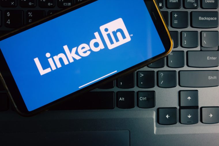 LinkedIn und der „Türsteher-Effekt“: Diskriminierung in der digitalen Arbeitswelt