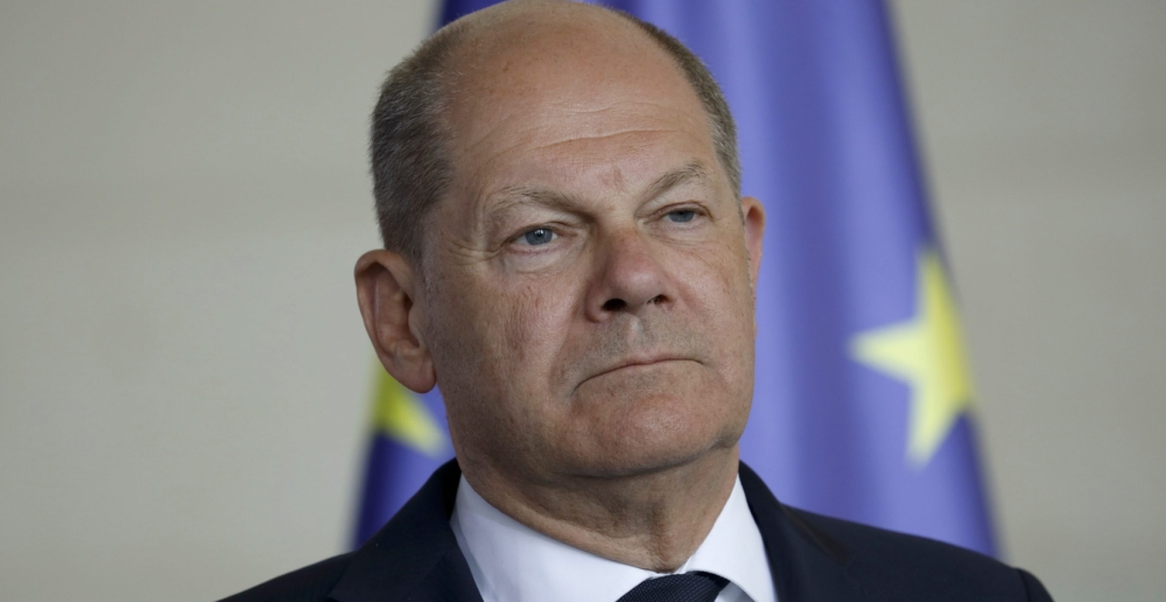 Olaf Scholz und die Vertrauensfrage: Ein politischer Drahtseilakt im Bundestag
