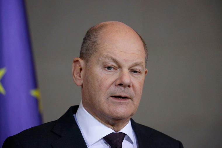 Bundestag entzieht Scholz das Vertrauen: Neuwahlen und der schwelende Kriegswahlkampf