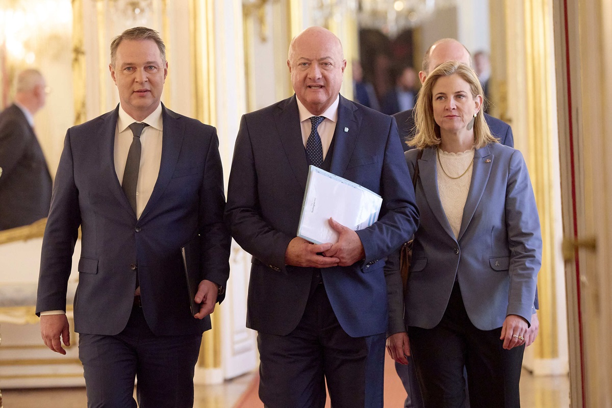 ÖVP-Obmann Stocker, SPÖ-Chef Babler und Neo-Vorsitzende Meinl-Reisinger