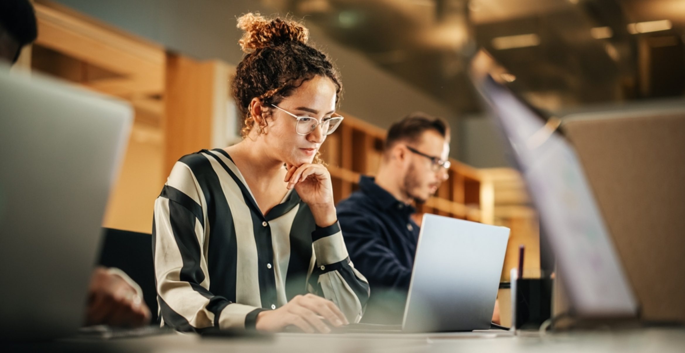 Jobkrise für Young Professionals: 16 % weniger Stellen