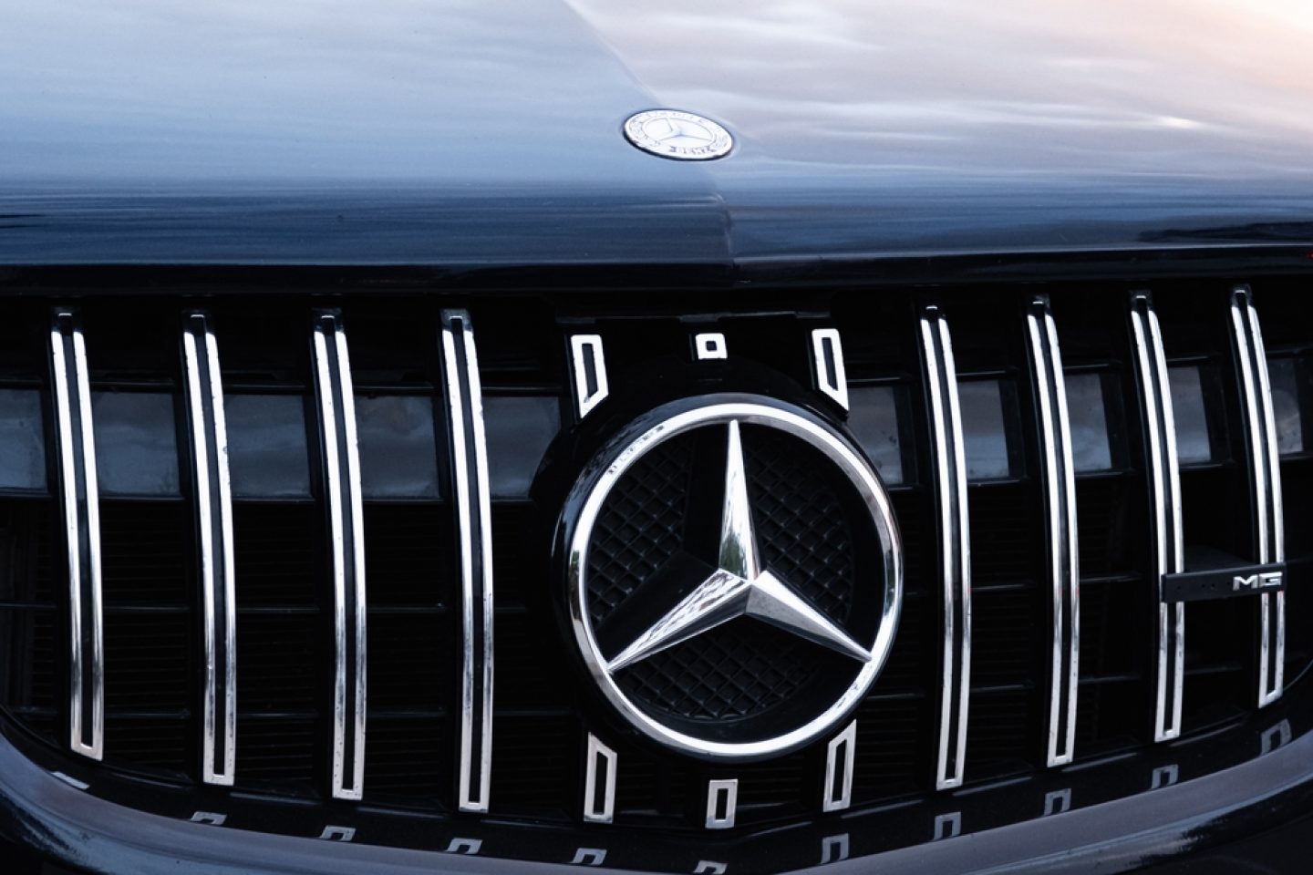 Der Gewinn von Mercedes bricht ein. Aber es bleibt ein Gewinn. Wir sollten Deutschlands Autobauer nicht abschreiben 