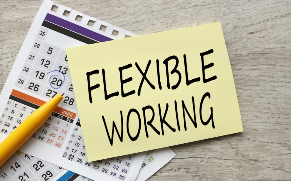 Unternehmen setzen auf flexible Arbeitszeiten und Weiterbildung