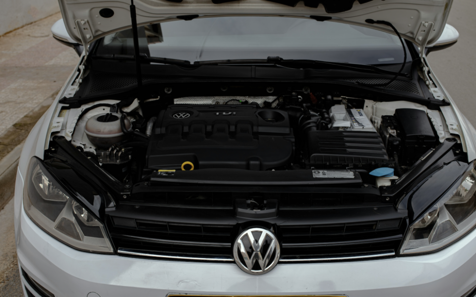 Absatzkrise? Von wegen: Volkswagen kündigt Sonderschichten für den Bau von neuen Verbrenner-Modellen an