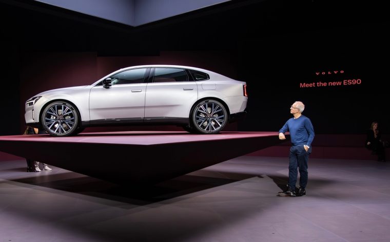 The Art of Balance – Sicher durch den Verkehrsalltag balancieren: Volvo präsentiert den neuen, vollelektrischen ES 90 