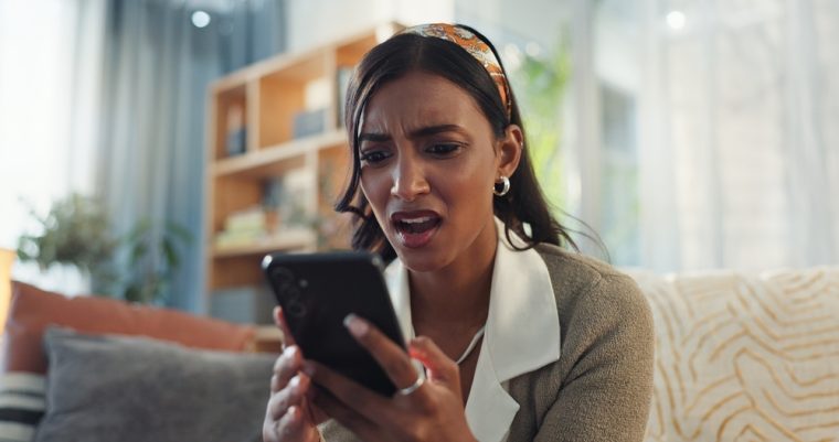 Digital naiv? Was die Deutschen wirklich über Fake News, KI & Co. wissen
