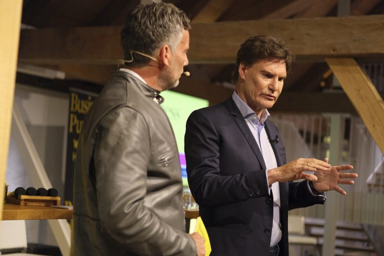 Carsten Maschmeyer fordert mehr KI-Offenheit 