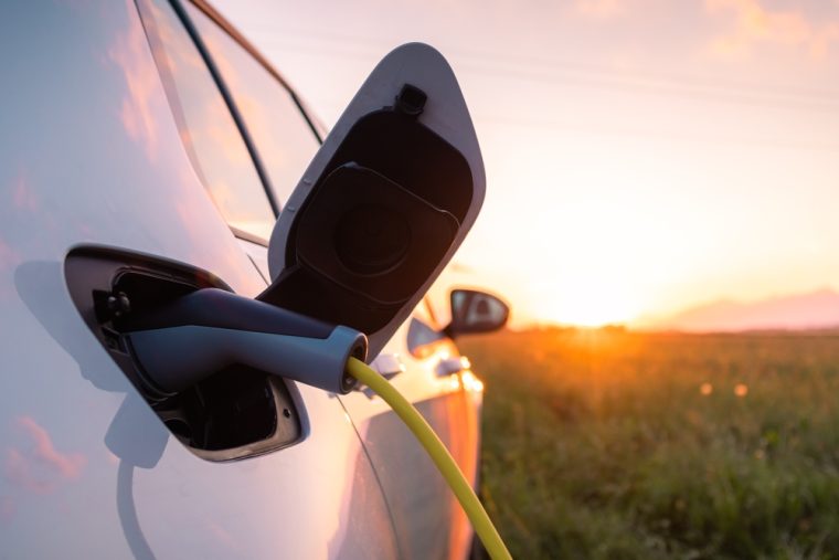 E-Autos: Die Pedal-Falle, die sie so gefährlich machen – vor allem Rentner betroffen
