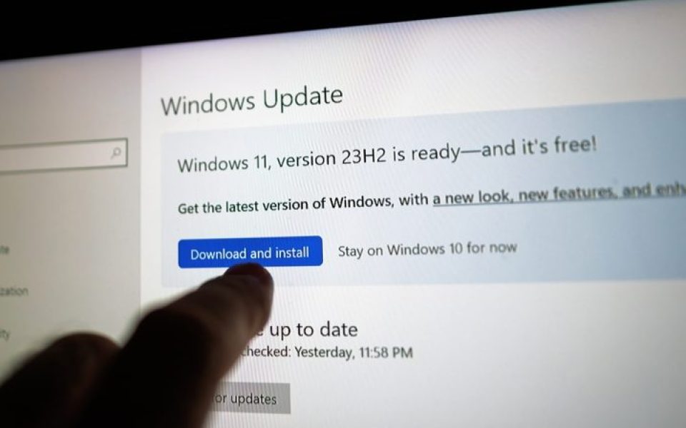 Ein Update von Windows 10 auf Windows 11 wird empfohlen.
